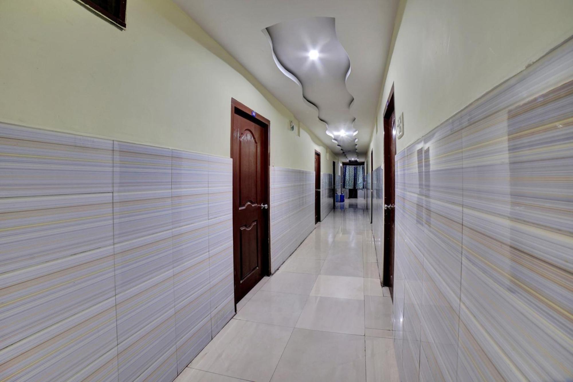 Hotel O Anu Residency Vijayawāda エクステリア 写真